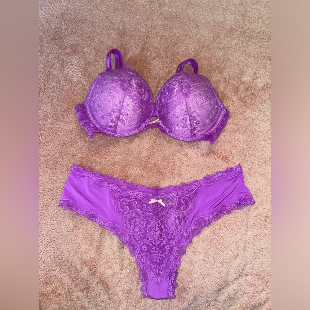 NWOT Dream Angels Purple Rhinestone Bra and Panty Set!